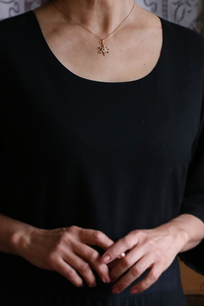 シードパール　立花のゴールドペンダント　アンティークジュエリー　イギリス　アンティークストリュフ 20251210