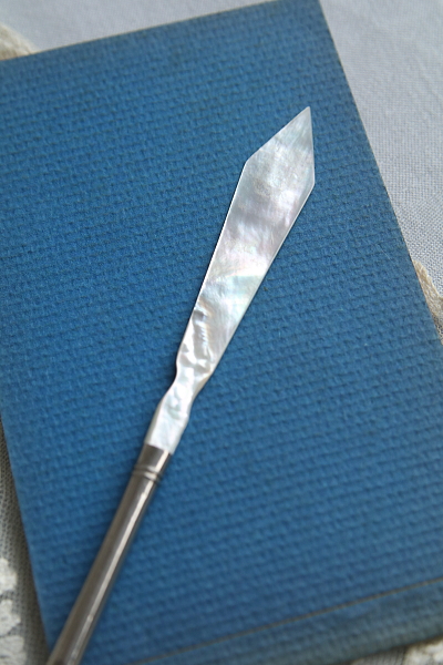 パリのスーベニール　ペンアンドペーパーナイフ　フランス　アンティークストリュフ