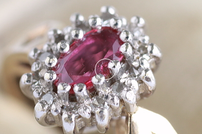 オーバルルビー&ダイヤモンドリング　イギリス　アンティークストリュフ