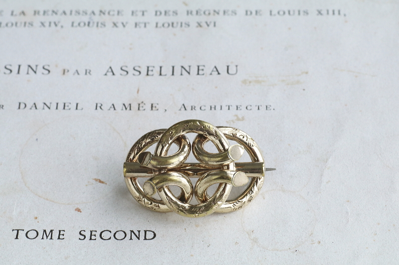 ヴィクトリアンラヴァーズノット　シャトレーン　ブローチ　イギリス　フランス　アンティークストリュフ