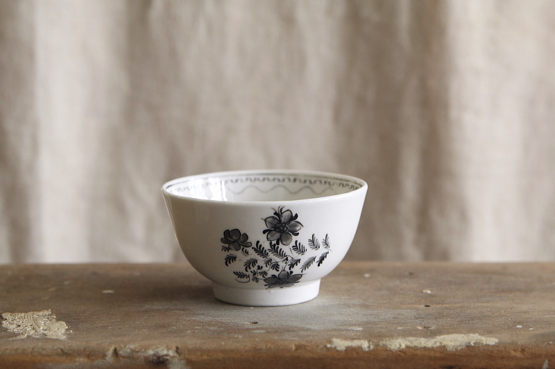 アーリーヴィクトリアン　ティーボウルソーサー　草花文　アンティークストリュフ