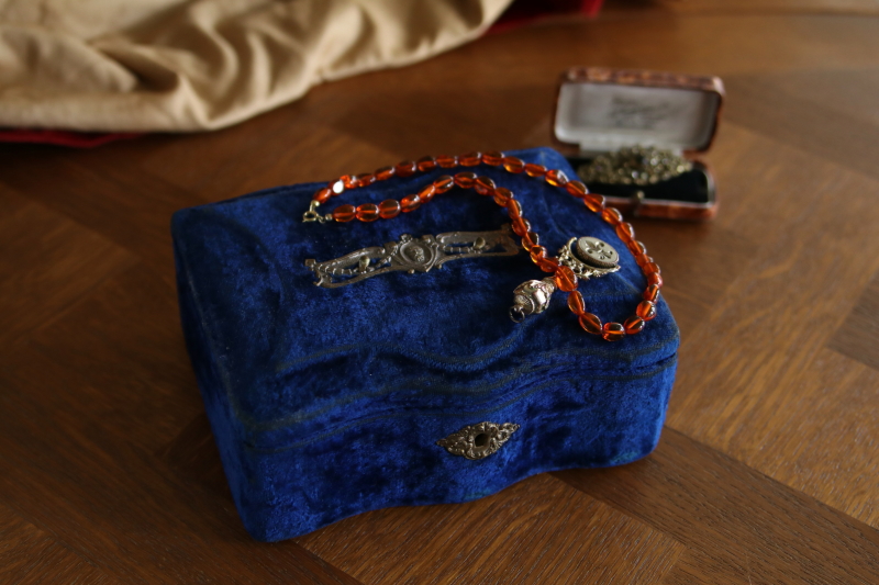 ブルーベルベット　ジュエリーボックス　フランス　アンティークストリュフ 20260325