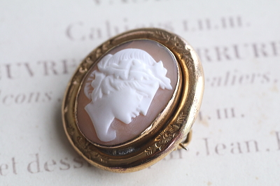 ヴィクトリアンシェルカメオ　神々の肖像　イギリス
