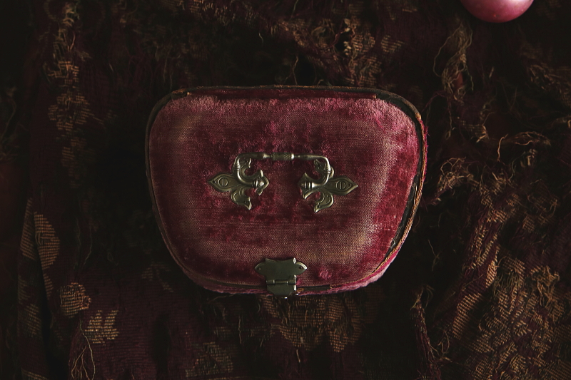 ベロアのソーイングボックス　フランス アンティークストリュフ