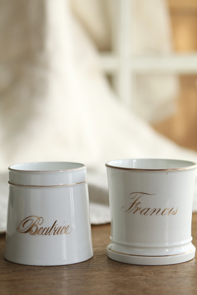 ヴィクトリアンボーンチャイナマグ　イギリス アンティークストリュフ