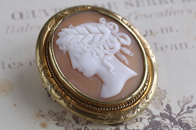 ヴィクトリアンシェルカメオ　神々の肖像　イギリス