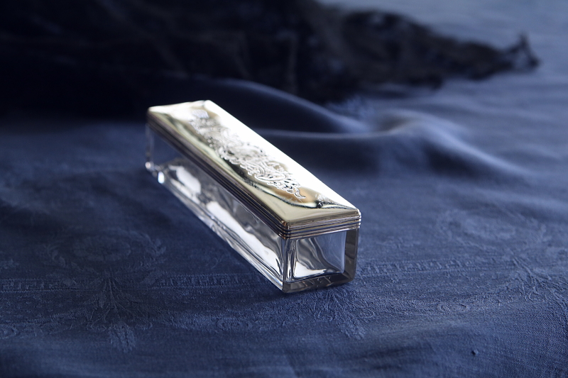 銀蓋のハットピンボックス　イギリス　アーリーヴィクトリアン　アンティークストリュフ