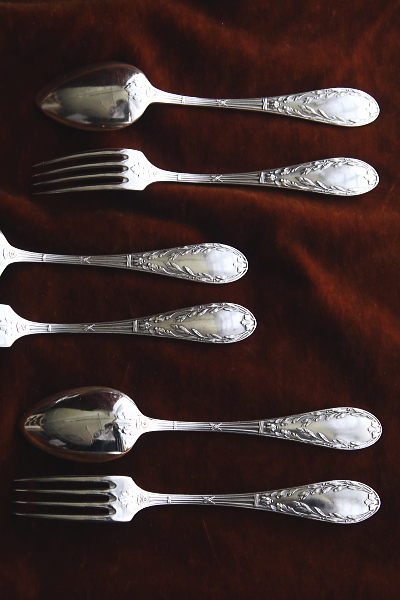 オリーブのテーブルスプーン＆フォーク　フランス　アンティークストリュフ 20251023