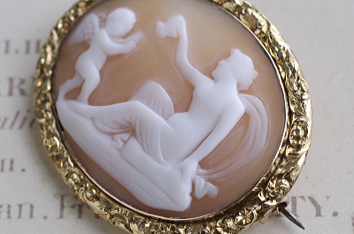 ヴィクトリアンシェルカメオ　神々の肖像　イギリス