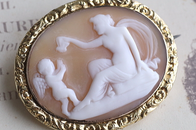 ヴィクトリアンシェルカメオ　神々の肖像　イギリス