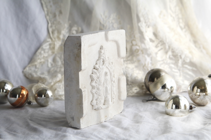 聖水盤の石膏型　聖母マリア　フランス　 アンティークストリュフ