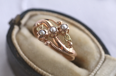 アンティークハーフパールリング　フランス　ヴィンテージジュエリー　アールヌーボー