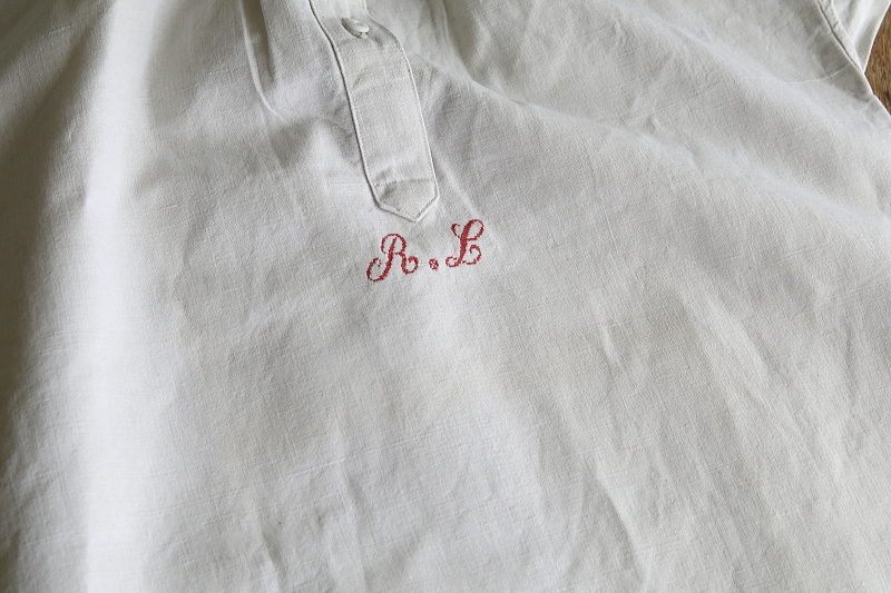 イニシャル刺繍のリネンナイティ　フランス　アンティークストリュフ