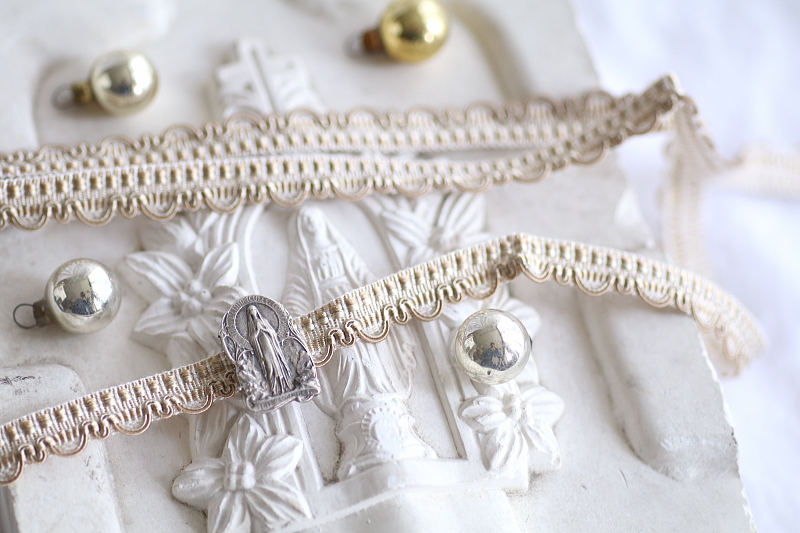 ルルドの聖母のシルバーメダイ　フランス アンティークストリュフ