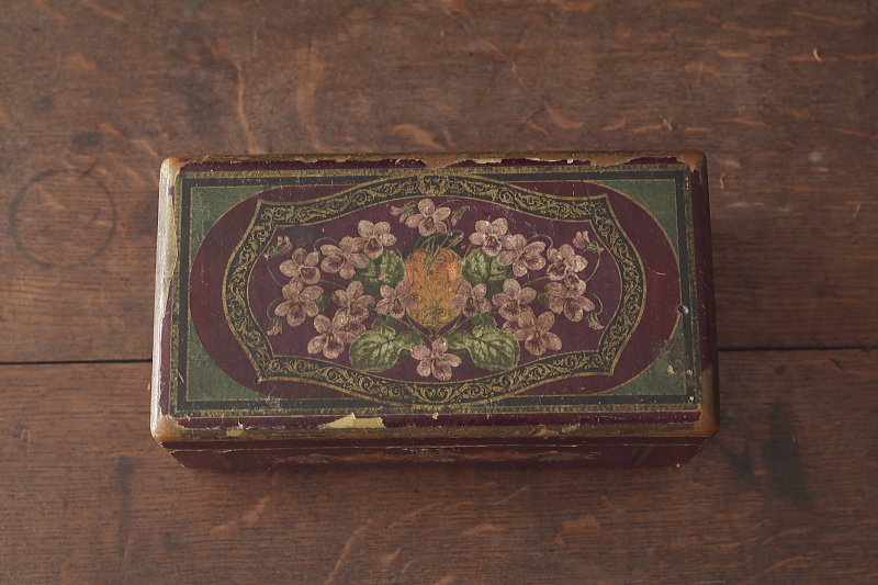菫の紙貼りグローブボックス　コレクションボックス　ヨーロッパ　アンティークストリュフ