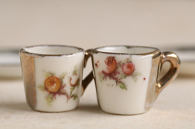 薔薇のミニチュアティーセット　ドイツ　アンティークストリュフ