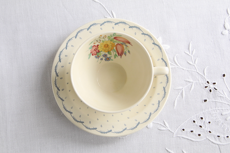 susie cooper スージークーパー　プランタン　ティーカップ　ティートリオ　イギリス　アンティークストリュフ