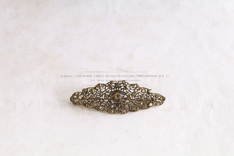 トパーズガラス　フィリグリーブローチ　ヨーロッパ　アンティークストリュフ