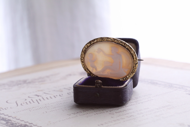 ヴィクトリアンシェルカメオ　神々の肖像　イギリス