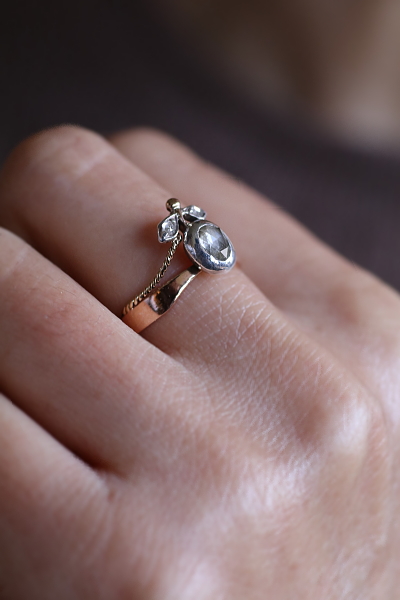 オーバルローズカットダイヤモンドリング　イギリス アンティークストリュフ