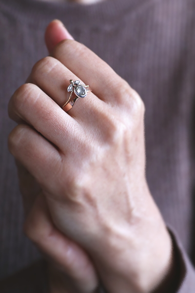 オーバルローズカットダイヤモンドリング　イギリス アンティークストリュフ