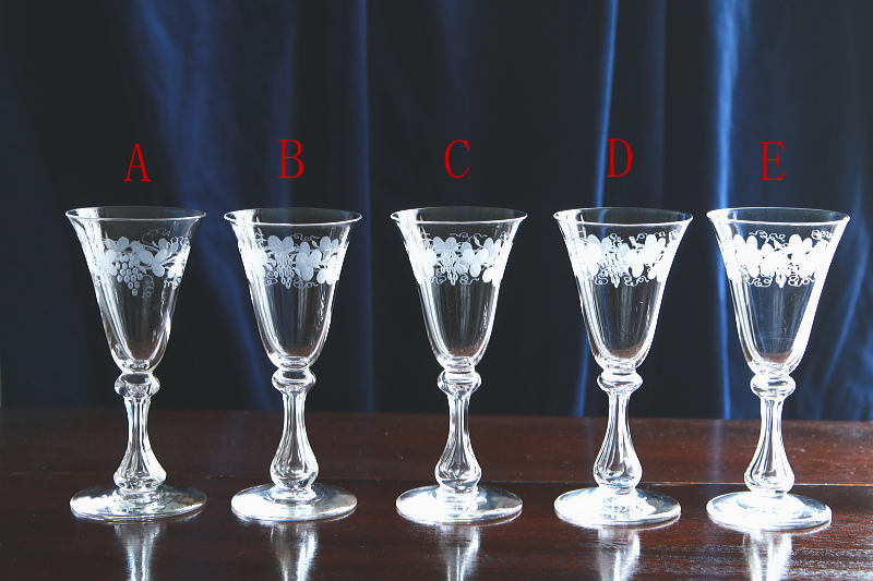 葡萄のエングレーヴィングクリスタルグラス　イギリス