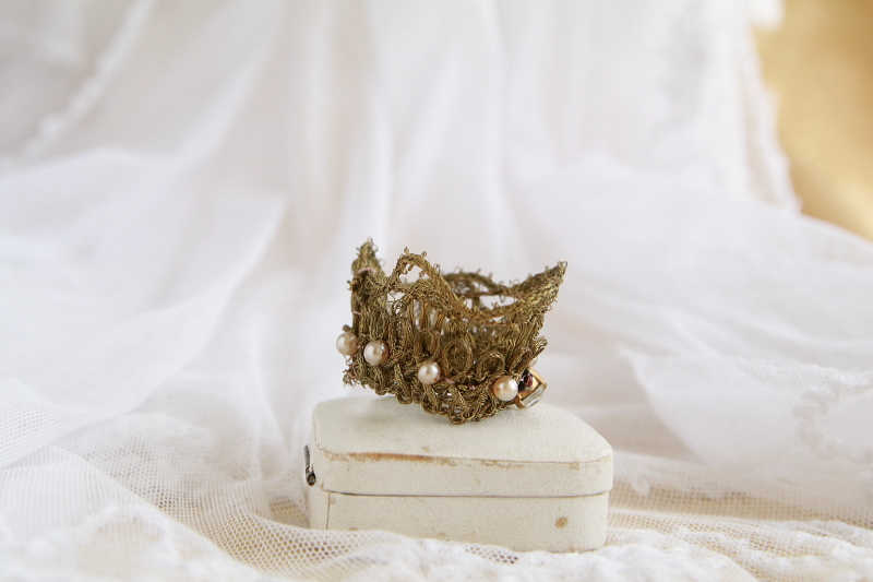 聖母像の冠　錦糸　ペースト　フランス　アンティークストリュフ