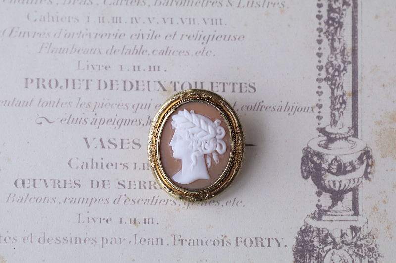 ヴィクトリアンシェルカメオ　神々の肖像　イギリス