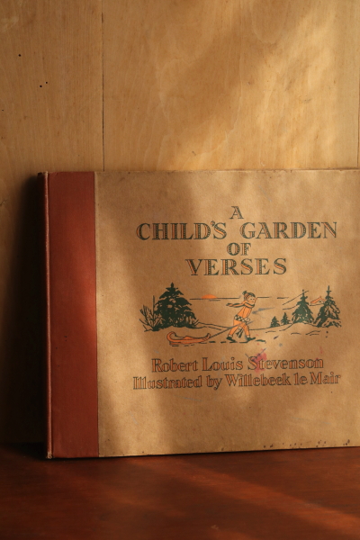 子供の詩の園 a child's garden of verses アンティークストリュフ 20251126