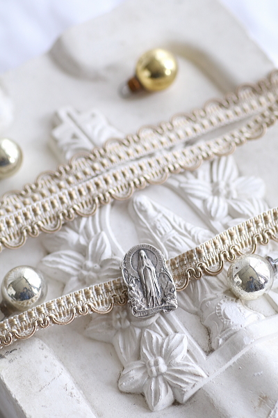 ルルドの聖母のシルバーメダイ　フランス アンティークストリュフ 20251202