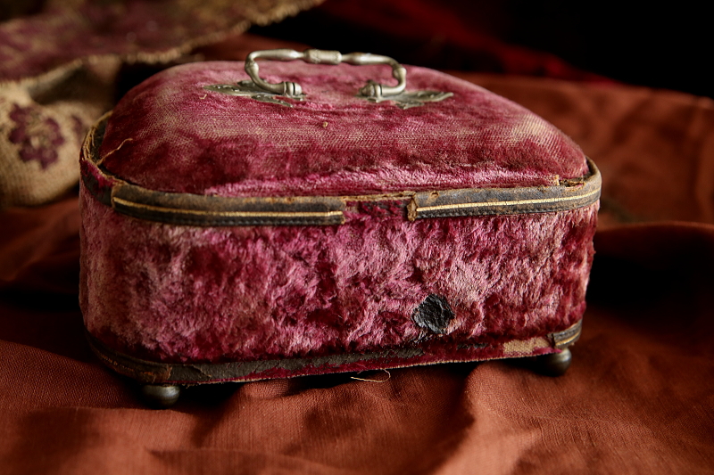 ベロアのソーイングボックス　フランス アンティークストリュフ