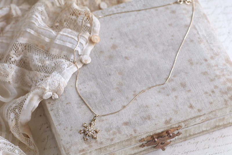 シードパール　立花のゴールドペンダント　アンティークジュエリー　イギリス　アンティークストリュフ 20251210