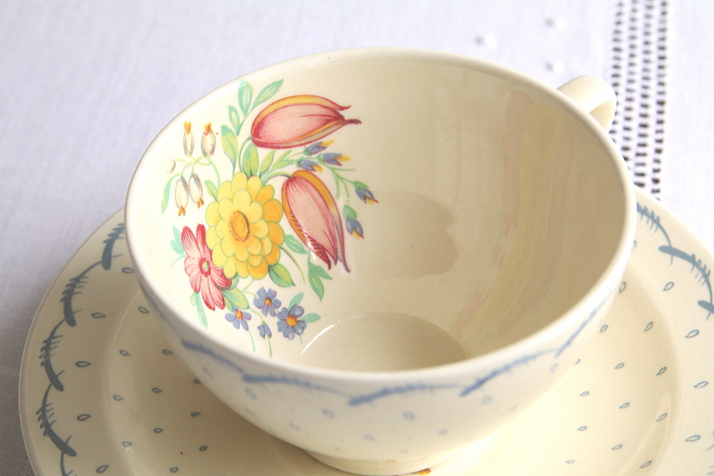 susie cooper スージークーパー　プランタン　ティーカップ　ティートリオ　イギリス　アンティークストリュフ