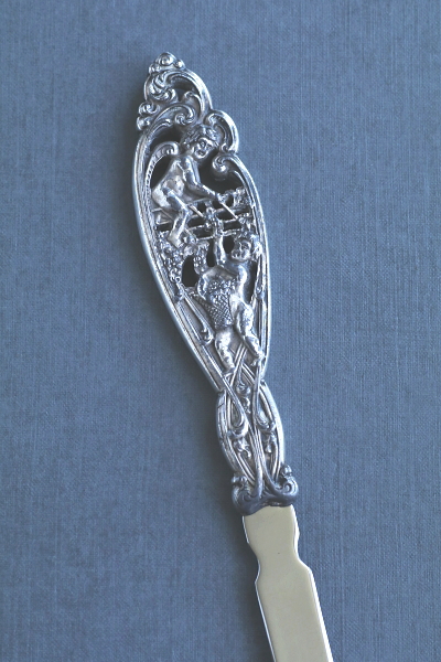 天使のペーパーナイフ　葡萄　reed and barton　アメリカ　アンティークストリュフ