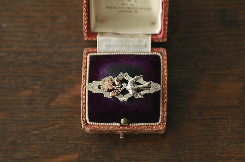 シルバーアンドゴールド　ツバメのブローチ　エドワーディアン　イギリス　アンティークストリュフ 20250530
