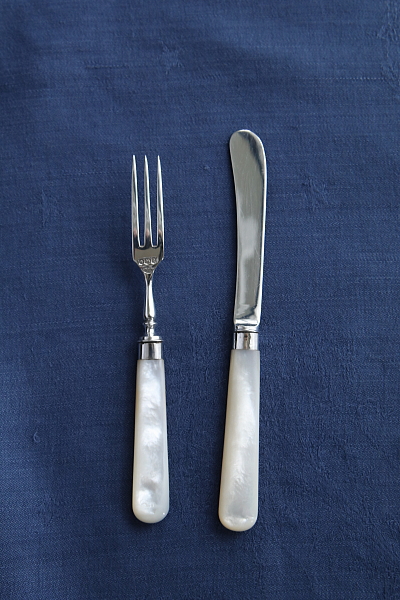 スターリングシルバー　ティーナイフアンドフォーク　マザーオブパール　イギリス　アンティークストリュフ