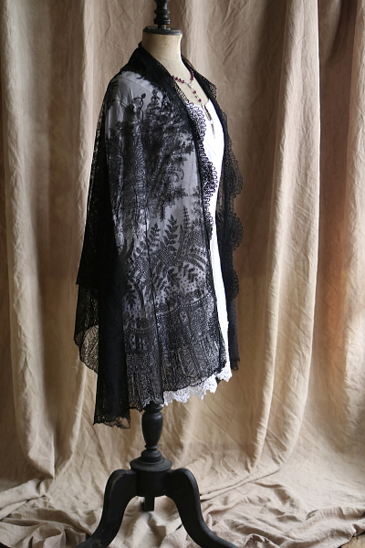 ヴィクトリアンチュールレースショール　イギリス　アンティークストリュフ