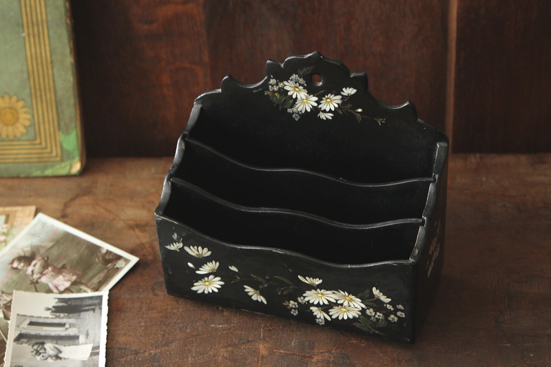 アンティークパピエマシェレターラック　デイジー絵付け　イギリス　ヴィクトリアンアンティーク