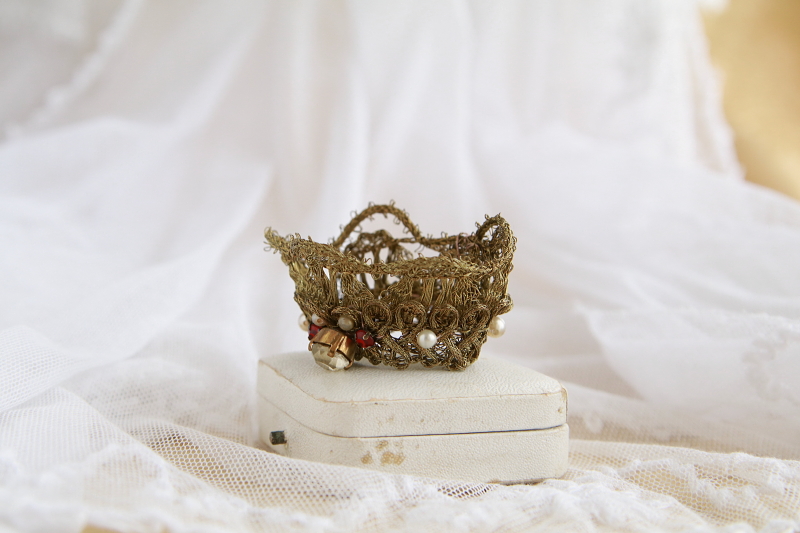 聖母像の冠　錦糸　ペースト　フランス　アンティークストリュフ