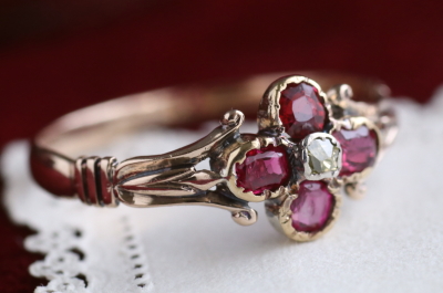 ルビー&ダイヤモンドリング　ヴィクトリアンリング　ジョージアンリング　指輪　アンティークジュエリー　ヴィンテージアクセサリー　イギリス　フランス　ヨーロッパ　アンティークストリュフ 20251212