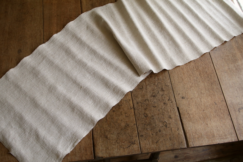 ホームスパンハンガリアンヘンプロール　ハンガリー　アンティークストリュフ