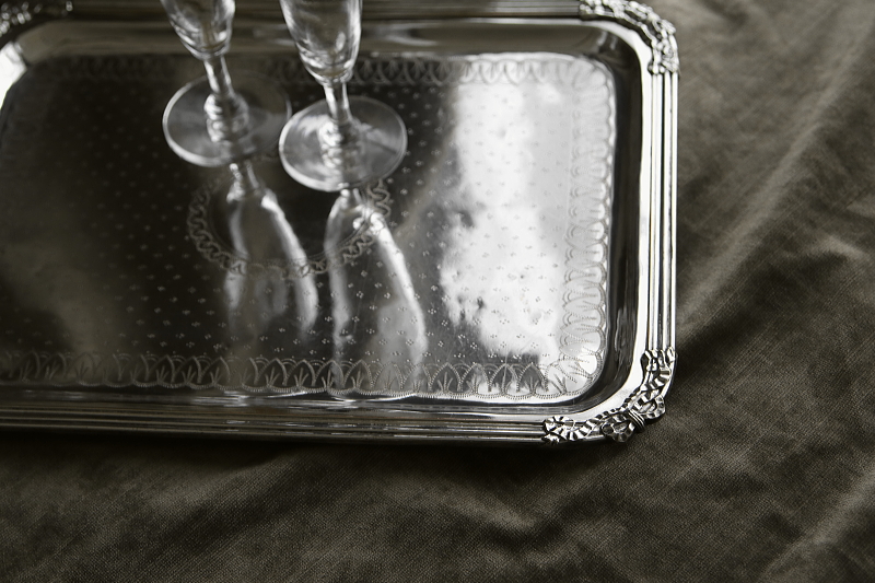 リボンのエングレーヴィングトレイ　フランス アンティークストリュフ