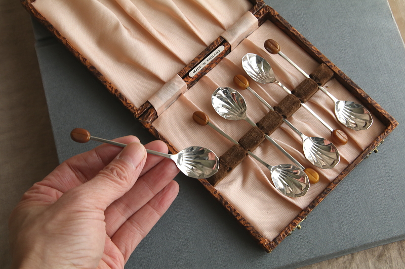 コーヒービーンズスプーンセット　イギリス アンティークストリュフ