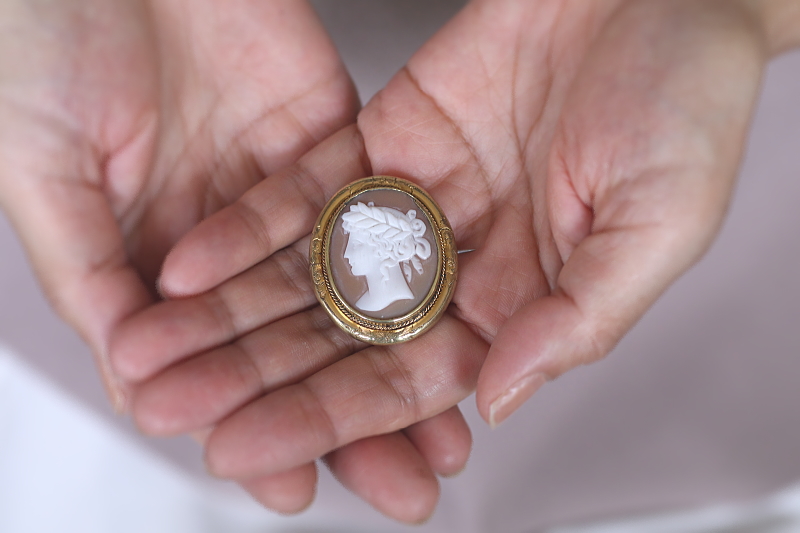 ヴィクトリアンシェルカメオ　神々の肖像　イギリス
