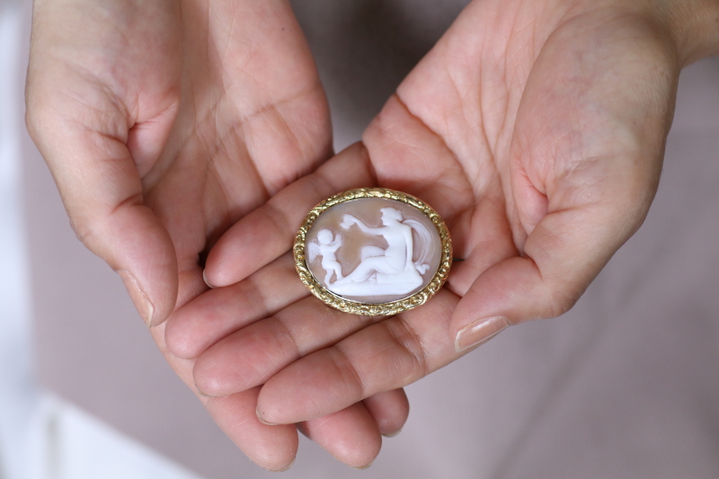 ヴィクトリアンシェルカメオ　神々の肖像　イギリス