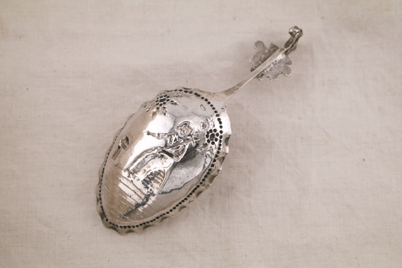 幼子ヨハネのシルバースクープ　ティーキャディースプーン　ハーナウ　ドイツ　アンティークストリュフ