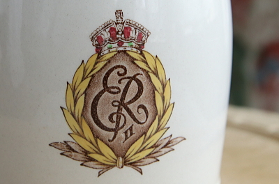 エリザベス2世のコロネーションマグ　spode copeland イギリス　アンティークストリュフ