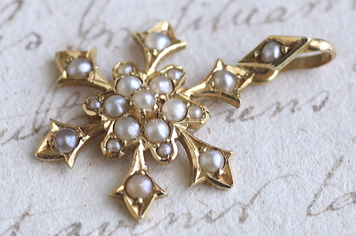 シードパール　立花のゴールドペンダント　アンティークジュエリー　イギリス　アンティークストリュフ 20251210