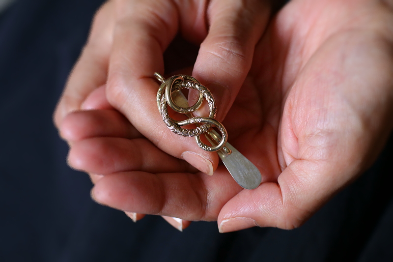 ヴィクトリアンラヴァーズノット　シャトレーン　ブローチ　イギリス　フランス　アンティークストリュフ