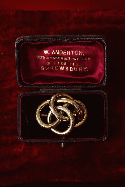 ヴィクトリアンラヴァーズノット　シャトレーン　ブローチ　イギリス　フランス　アンティークストリュフ